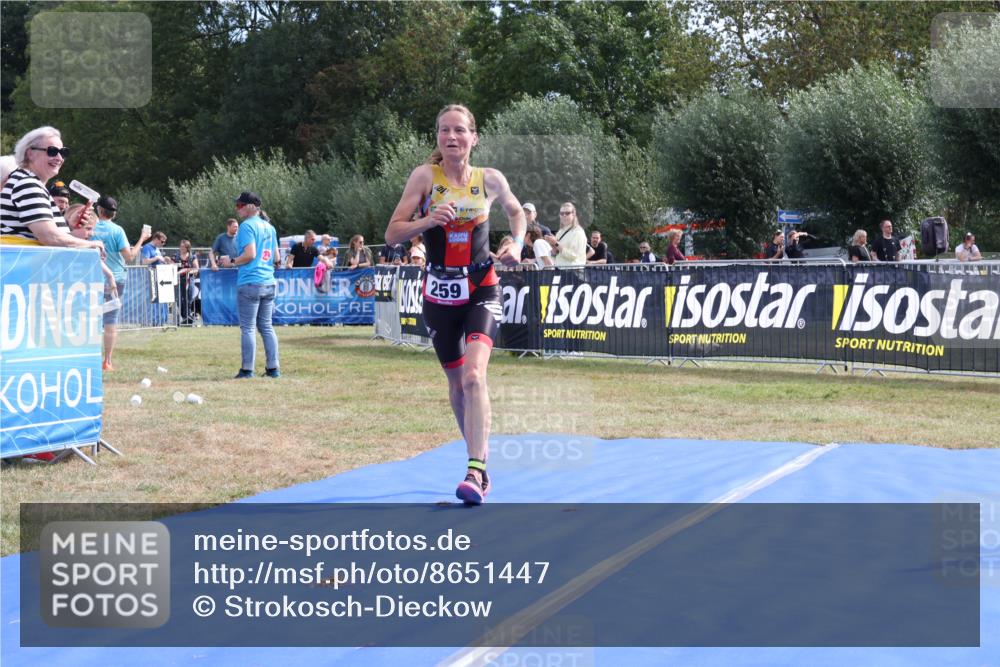 31.08.2025 - Elbe Triathlon Hamburg Strokosch-Dieckow http://msf.ph/oto/8651447 31.08.2025 10:47:40 Ziel 259, 359, 397, 440 meine-sportfotos.de
