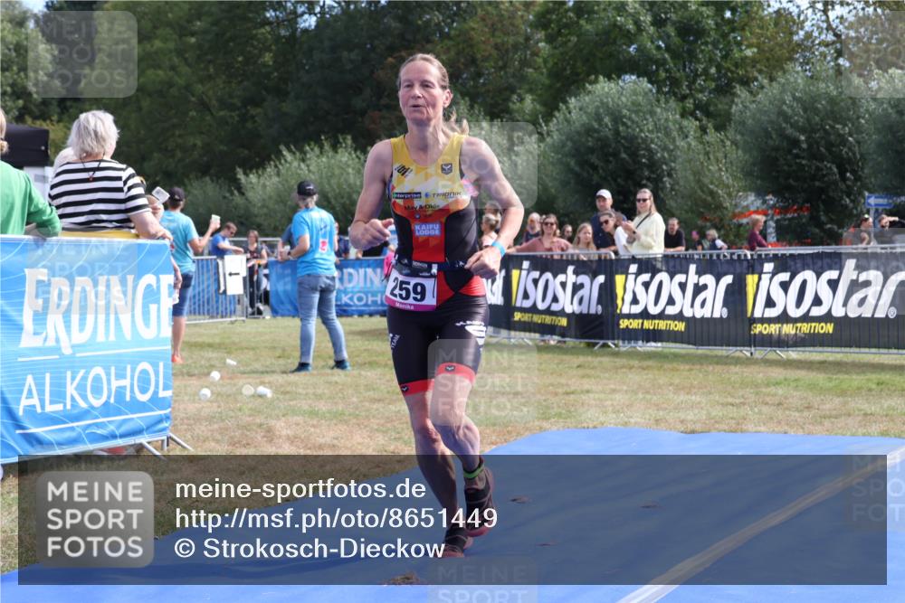 31.08.2025 - Elbe Triathlon Hamburg Strokosch-Dieckow http://msf.ph/oto/8651449 31.08.2025 10:47:40 Ziel 259, 359, 397, 440 meine-sportfotos.de