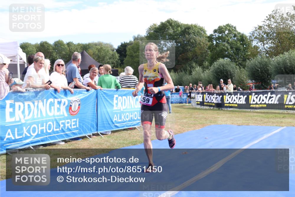 31.08.2025 - Elbe Triathlon Hamburg Strokosch-Dieckow http://msf.ph/oto/8651450 31.08.2025 10:47:41 Ziel 259, 359, 397, 440 meine-sportfotos.de