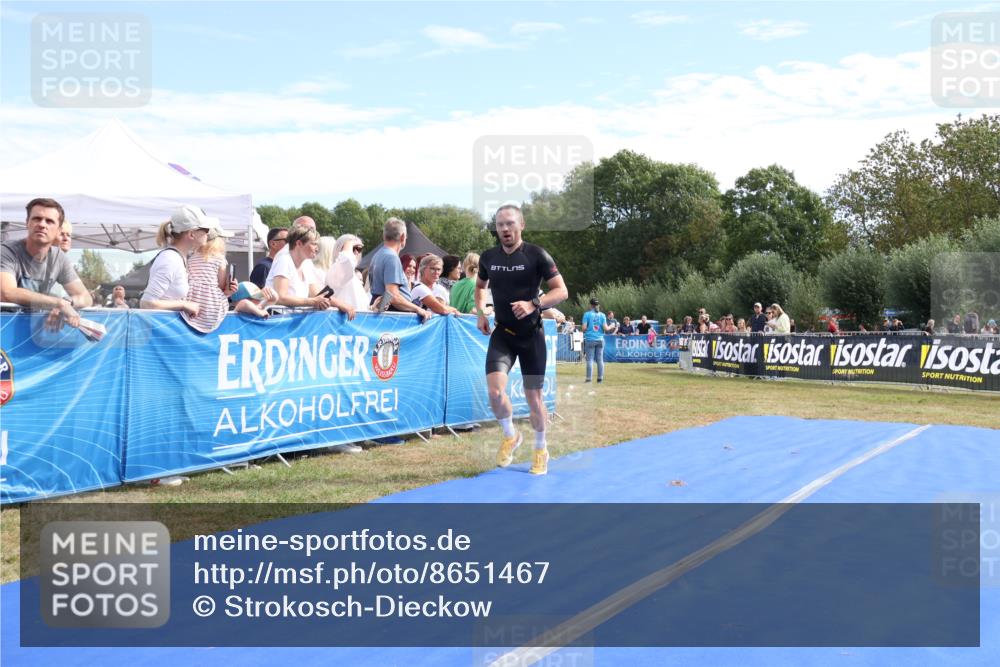 31.08.2025 - Elbe Triathlon Hamburg Strokosch-Dieckow http://msf.ph/oto/8651467 31.08.2025 10:48:03 Ziel 507 meine-sportfotos.de