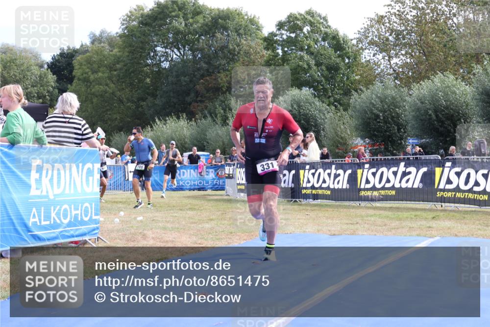 31.08.2025 - Elbe Triathlon Hamburg Strokosch-Dieckow http://msf.ph/oto/8651475 31.08.2025 10:48:15 Ziel 331, 529 meine-sportfotos.de
