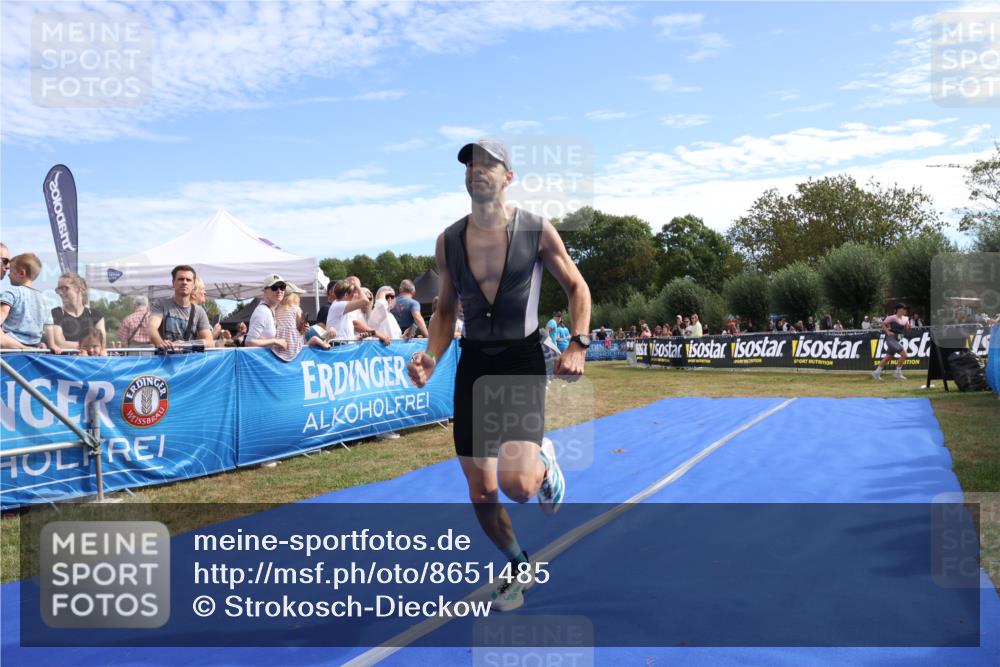31.08.2025 - Elbe Triathlon Hamburg Strokosch-Dieckow http://msf.ph/oto/8651485 31.08.2025 10:48:21 Ziel 331, 529 meine-sportfotos.de