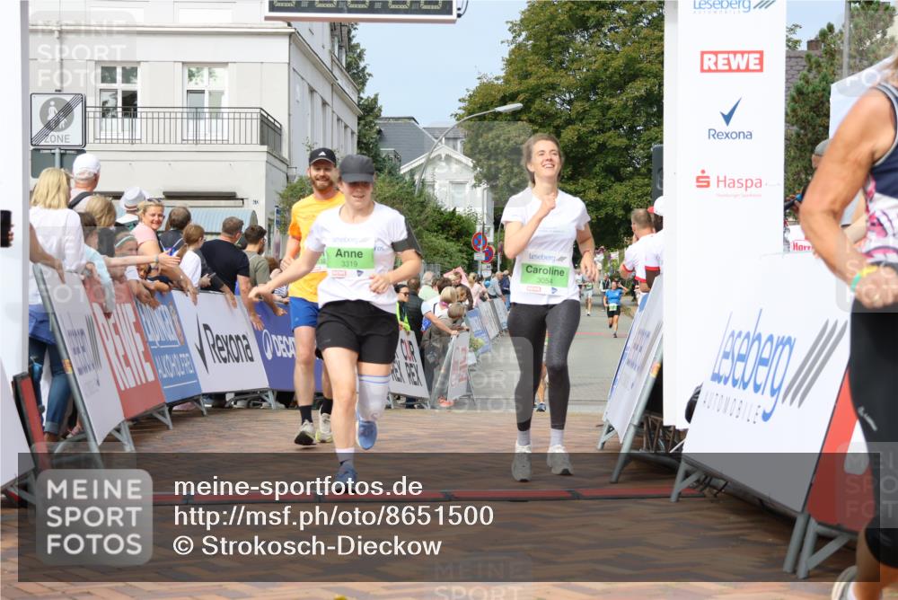 31.08.2025 - 21. Blankeneser Heldenlauf Strokosch-Dieckow http://msf.ph/oto/8651500 31.08.2025 11:13:15 Ziel 3631, 3311, 3054, 3319, 3327, 3437 meine-sportfotos.de