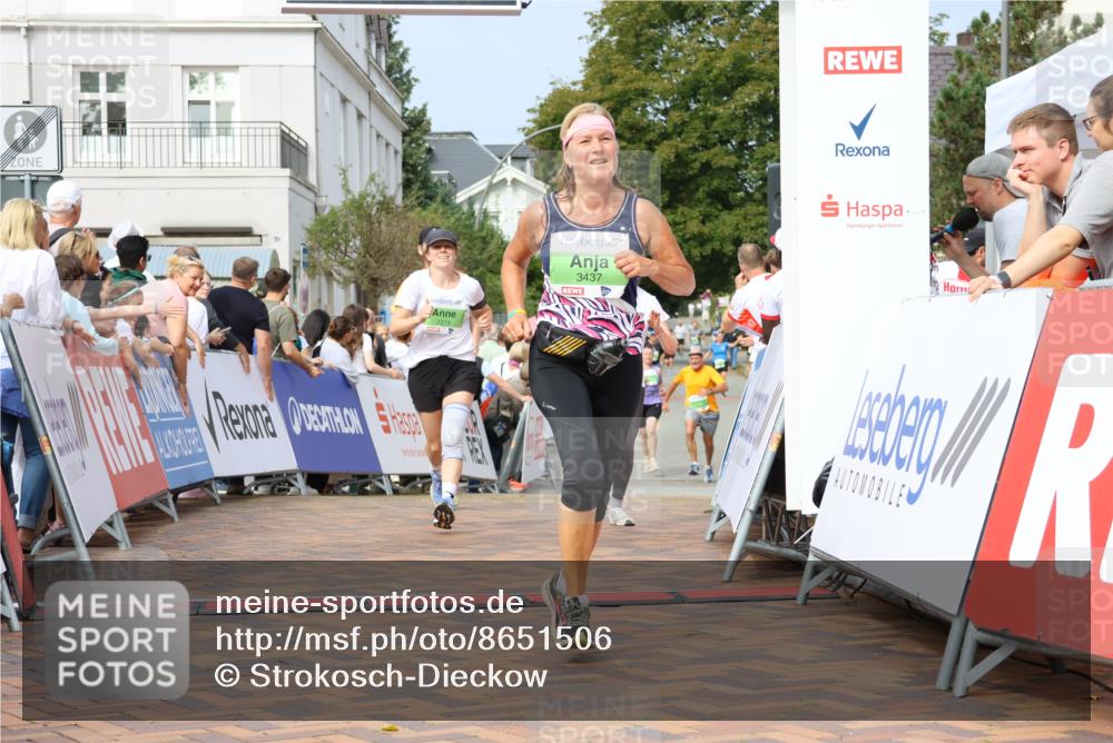 31.08.2025 - 21. Blankeneser Heldenlauf Strokosch-Dieckow http://msf.ph/oto/8651506 31.08.2025 11:13:14 Ziel 3631, 3311, 3054, 3319, 3327, 3437, 3350 meine-sportfotos.de