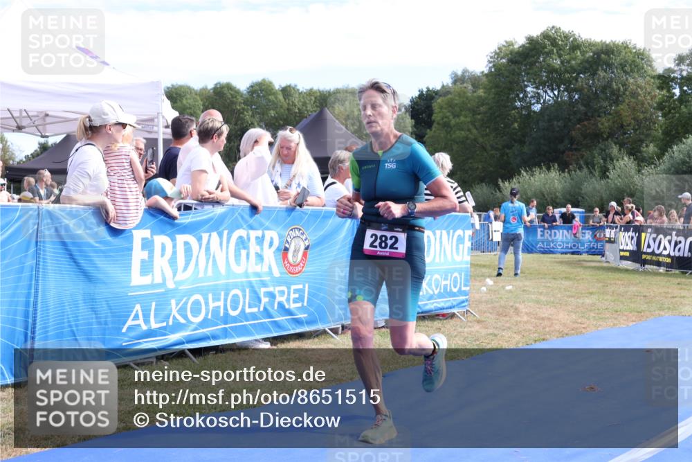 31.08.2025 - Elbe Triathlon Hamburg Strokosch-Dieckow http://msf.ph/oto/8651515 31.08.2025 10:48:54 Ziel 282 meine-sportfotos.de