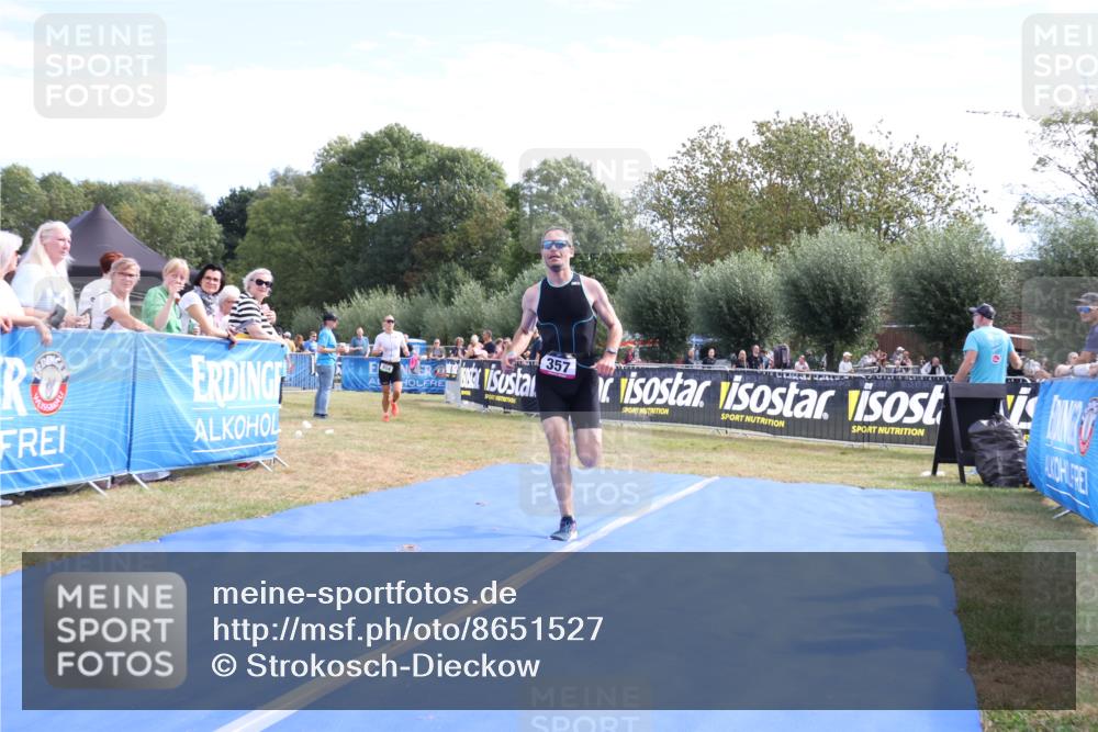 31.08.2025 - Elbe Triathlon Hamburg Strokosch-Dieckow http://msf.ph/oto/8651527 31.08.2025 10:49:12 Ziel 357 meine-sportfotos.de