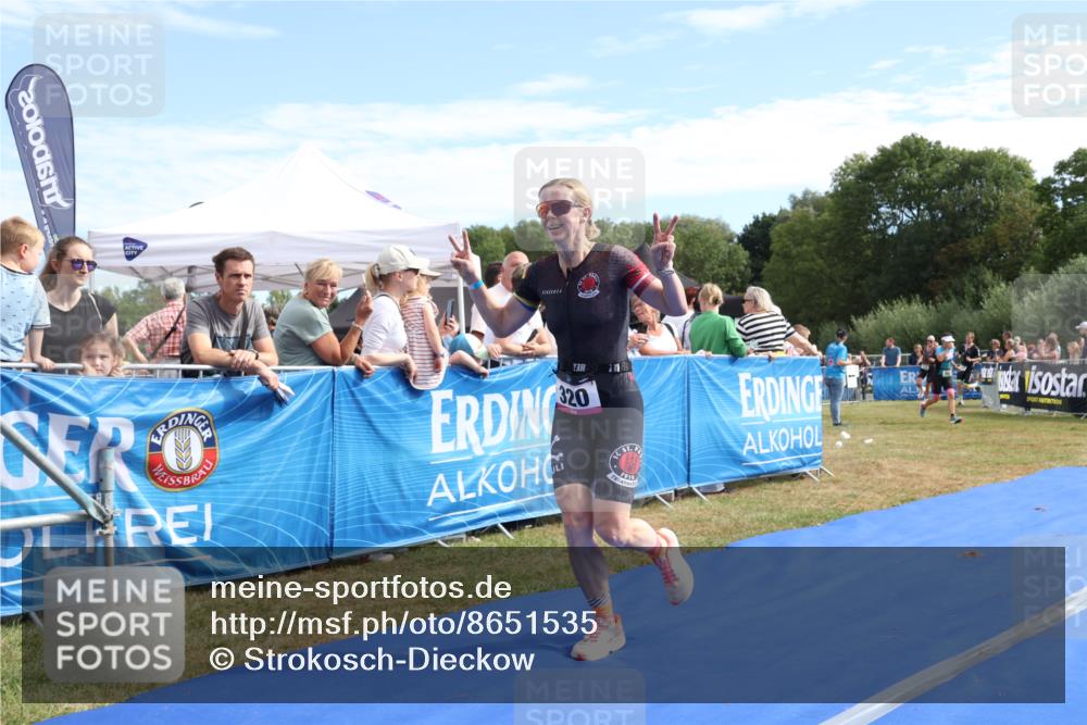 31.08.2025 - Elbe Triathlon Hamburg Strokosch-Dieckow http://msf.ph/oto/8651535 31.08.2025 10:49:37 Ziel 320, 415, 435 meine-sportfotos.de