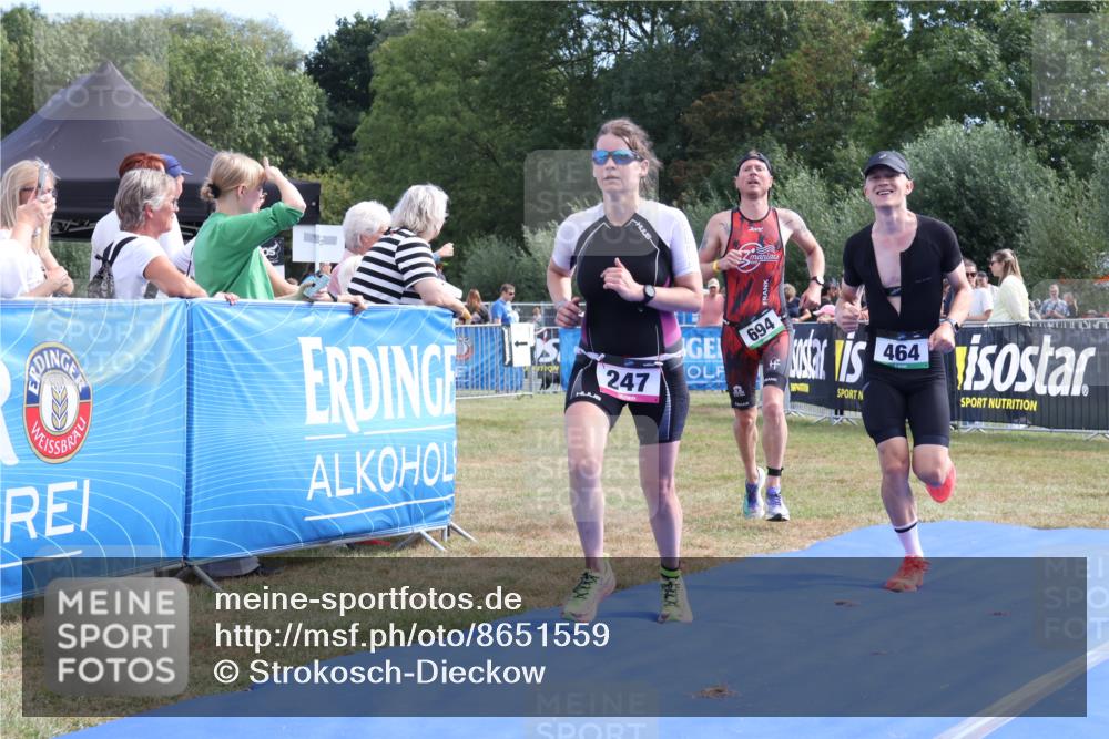 31.08.2025 - Elbe Triathlon Hamburg Strokosch-Dieckow http://msf.ph/oto/8651559 31.08.2025 10:50:24 Ziel 247, 430, 464, 694 meine-sportfotos.de
