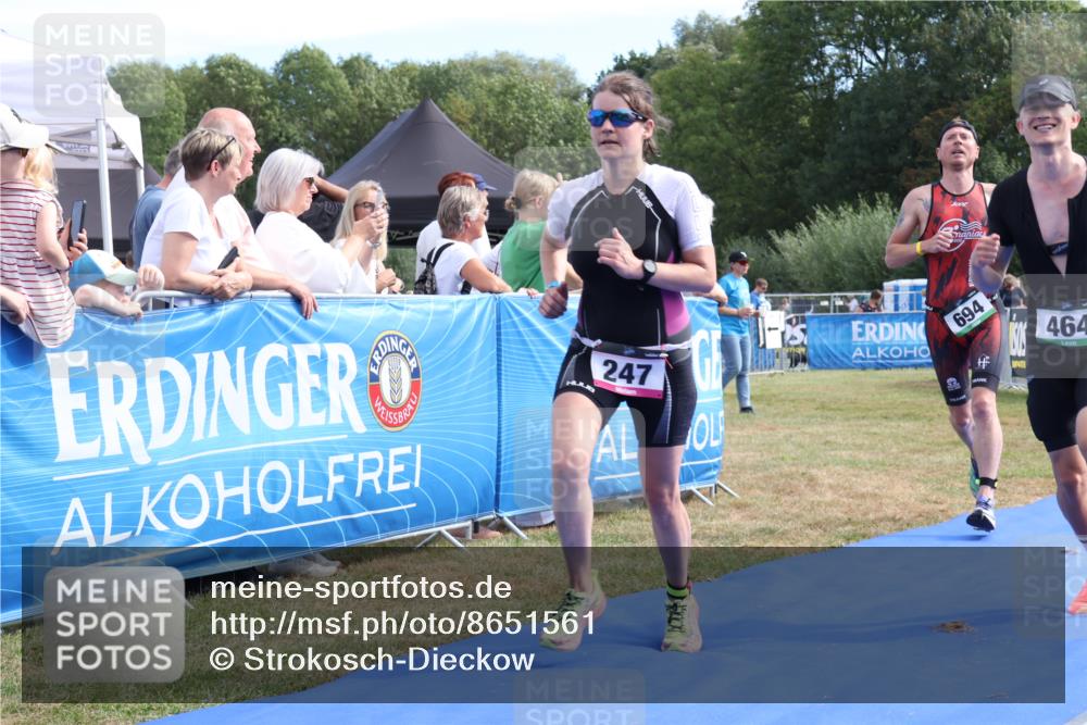 31.08.2025 - Elbe Triathlon Hamburg Strokosch-Dieckow http://msf.ph/oto/8651561 31.08.2025 10:50:24 Ziel 247, 430, 464, 694 meine-sportfotos.de