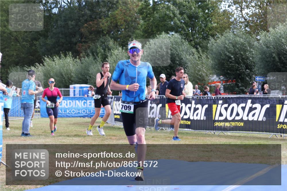 31.08.2025 - Elbe Triathlon Hamburg Strokosch-Dieckow http://msf.ph/oto/8651572 31.08.2025 10:50:39 Ziel 412, 709 meine-sportfotos.de