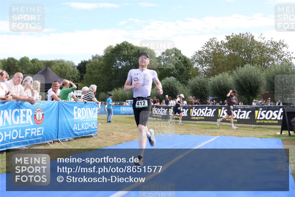 31.08.2025 - Elbe Triathlon Hamburg Strokosch-Dieckow http://msf.ph/oto/8651577 31.08.2025 10:50:43 Ziel 412, 709 meine-sportfotos.de