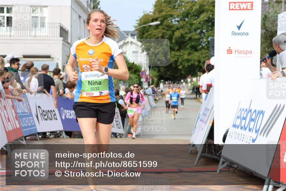 31.08.2025 - 21. Blankeneser Heldenlauf Strokosch-Dieckow http://msf.ph/oto/8651599 31.08.2025 11:13:02 Ziel 3232, 3025, 3372, 3412, 3350 meine-sportfotos.de
