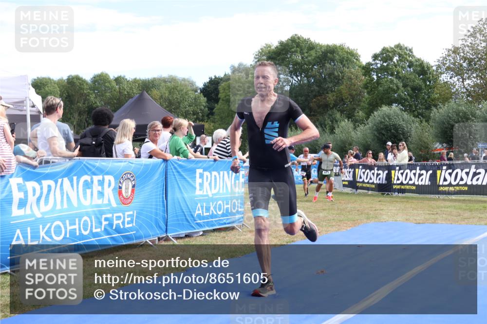 31.08.2025 - Elbe Triathlon Hamburg Strokosch-Dieckow http://msf.ph/oto/8651605 31.08.2025 10:51:17 Ziel 249, 348, 378, 457 meine-sportfotos.de