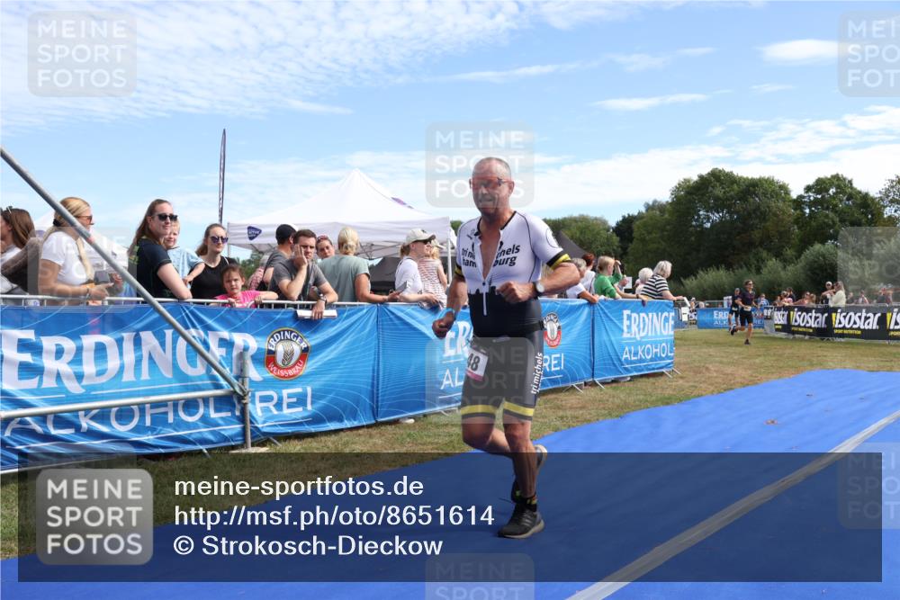 31.08.2025 - Elbe Triathlon Hamburg Strokosch-Dieckow http://msf.ph/oto/8651614 31.08.2025 10:51:25 Ziel 348 meine-sportfotos.de