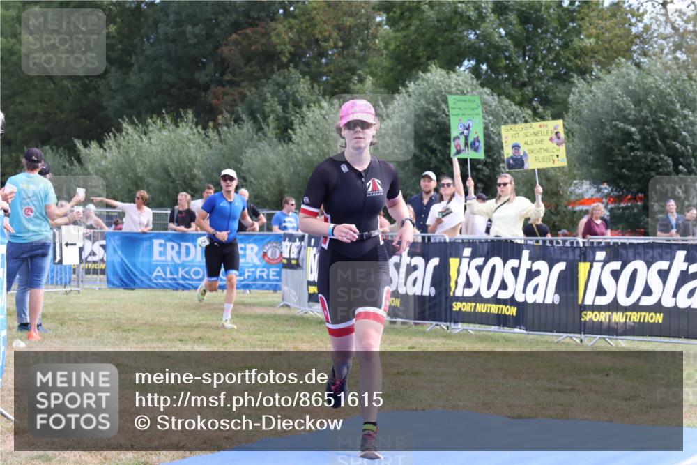 31.08.2025 - Elbe Triathlon Hamburg Strokosch-Dieckow http://msf.ph/oto/8651615 31.08.2025 10:52:14 Ziel 299, 602 meine-sportfotos.de