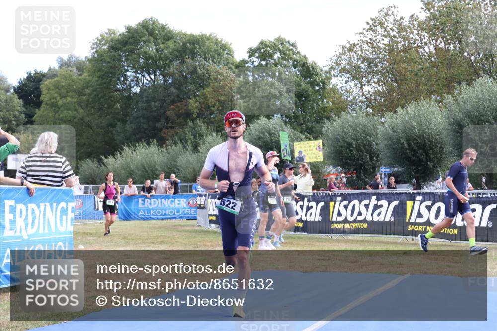 31.08.2025 - Elbe Triathlon Hamburg Strokosch-Dieckow http://msf.ph/oto/8651632 31.08.2025 10:52:47 Ziel 522 meine-sportfotos.de
