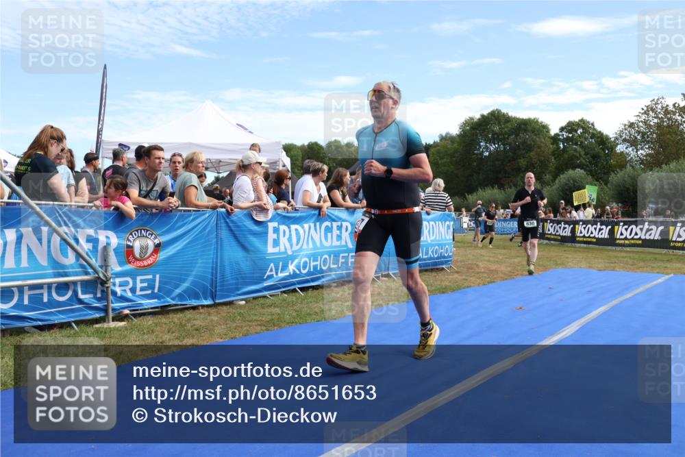 31.08.2025 - Elbe Triathlon Hamburg Strokosch-Dieckow http://msf.ph/oto/8651653 31.08.2025 10:53:14 Ziel 377, 630 meine-sportfotos.de