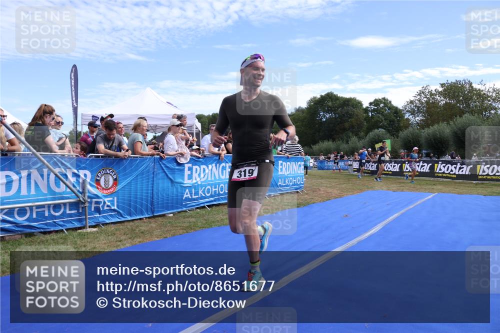 31.08.2025 - Elbe Triathlon Hamburg Strokosch-Dieckow http://msf.ph/oto/8651677 31.08.2025 10:53:26 Ziel 319 meine-sportfotos.de