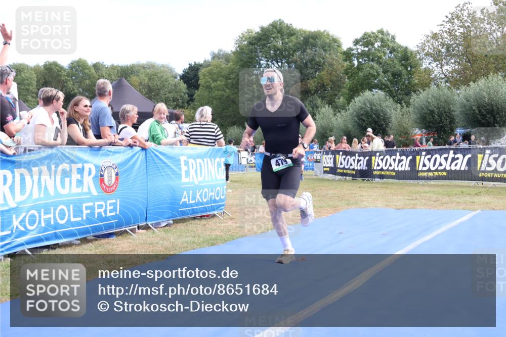31.08.2025 - Elbe Triathlon Hamburg Strokosch-Dieckow http://msf.ph/oto/8651684 31.08.2025 10:53:44 Ziel 374, 434, 479 meine-sportfotos.de