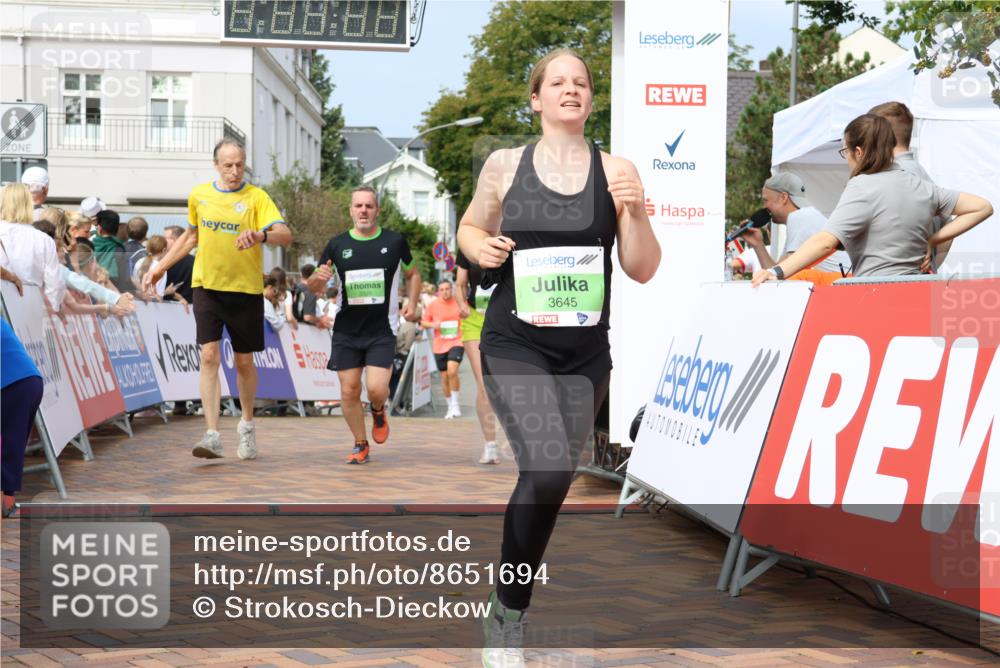 31.08.2025 - 21. Blankeneser Heldenlauf Strokosch-Dieckow http://msf.ph/oto/8651694 31.08.2025 11:12:40 Ziel 3225, 3645, 3142, 3410, 3143, 3320, 3588, 3585 meine-sportfotos.de