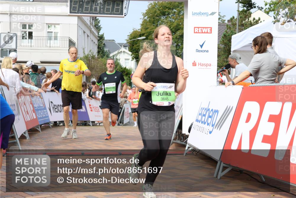 31.08.2025 - 21. Blankeneser Heldenlauf Strokosch-Dieckow http://msf.ph/oto/8651697 31.08.2025 11:12:40 Ziel 3225, 3645, 3142, 3410, 3143, 3320, 3588, 3585 meine-sportfotos.de