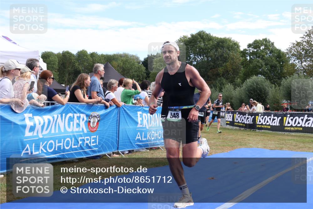31.08.2025 - Elbe Triathlon Hamburg Strokosch-Dieckow http://msf.ph/oto/8651712 31.08.2025 10:54:35 Ziel 324, 548, 633 meine-sportfotos.de