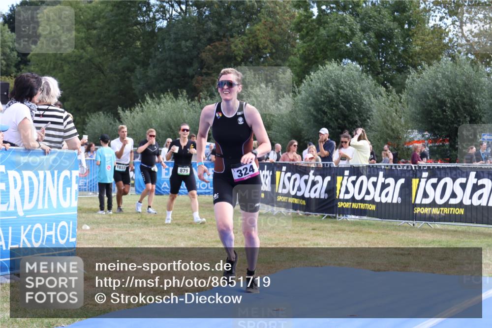 31.08.2025 - Elbe Triathlon Hamburg Strokosch-Dieckow http://msf.ph/oto/8651719 31.08.2025 10:54:41 Ziel 324, 540 meine-sportfotos.de