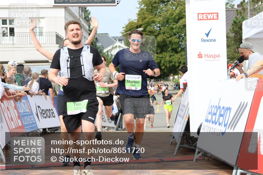 31.08.2025 - 21. Blankeneser Heldenlauf Strokosch-Dieckow http://msf.ph/oto/8651720 31.08.2025 11:12:36 Ziel 3301, 3225, 3645, 3142, 3143, 3546, 3545, 3588, 3585 meine-sportfotos.de