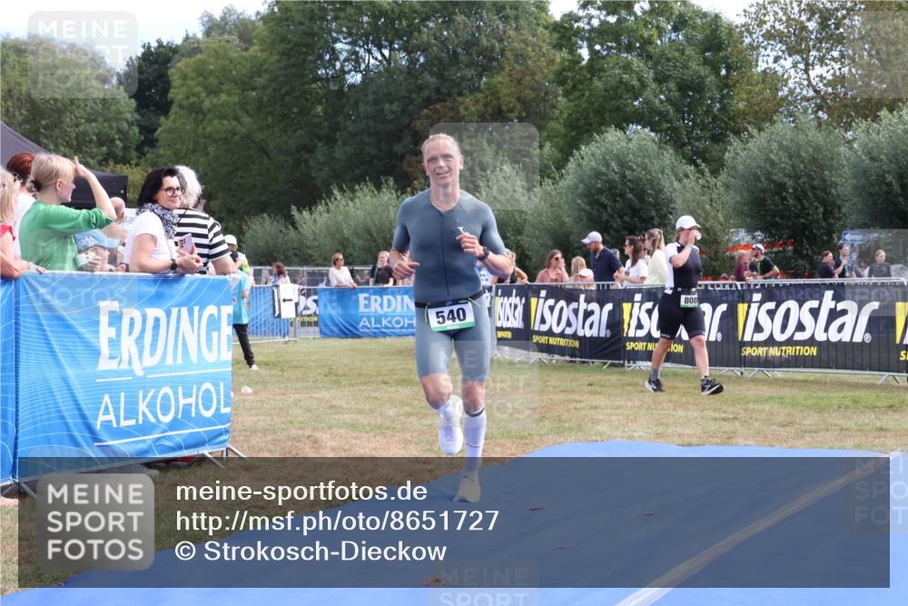 31.08.2025 - Elbe Triathlon Hamburg Strokosch-Dieckow http://msf.ph/oto/8651727 31.08.2025 10:54:48 Ziel 540 meine-sportfotos.de