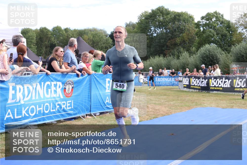 31.08.2025 - Elbe Triathlon Hamburg Strokosch-Dieckow http://msf.ph/oto/8651731 31.08.2025 10:54:49 Ziel 540 meine-sportfotos.de
