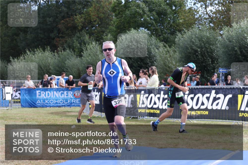31.08.2025 - Elbe Triathlon Hamburg Strokosch-Dieckow http://msf.ph/oto/8651733 31.08.2025 10:55:05 Ziel 329 meine-sportfotos.de