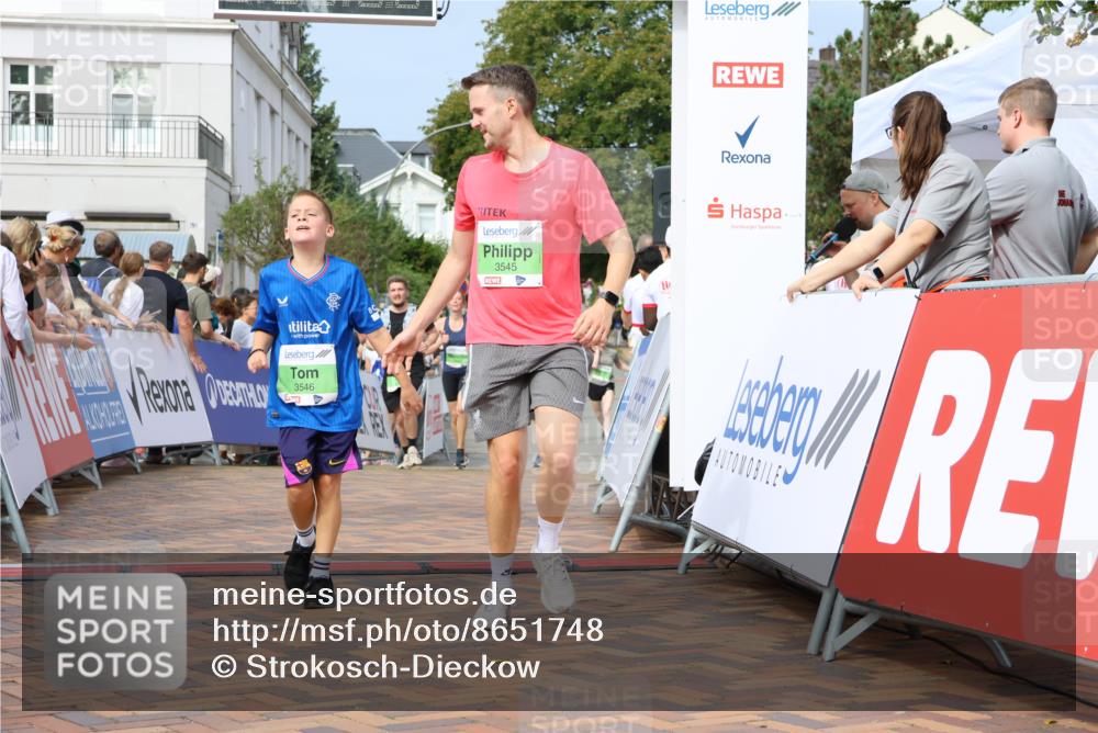 31.08.2025 - 21. Blankeneser Heldenlauf Strokosch-Dieckow http://msf.ph/oto/8651748 31.08.2025 11:12:32 Ziel 3301, 3225, 3142, 3546, 3545, 3588, 3585 meine-sportfotos.de