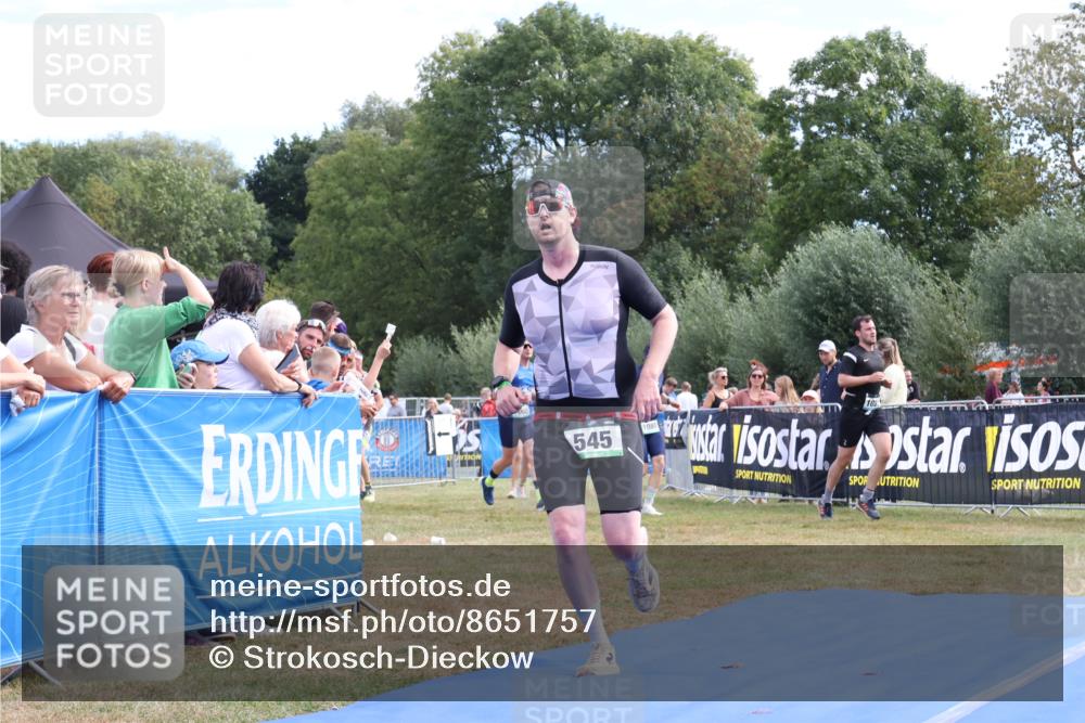31.08.2025 - Elbe Triathlon Hamburg Strokosch-Dieckow http://msf.ph/oto/8651757 31.08.2025 10:56:04 Ziel 545 meine-sportfotos.de
