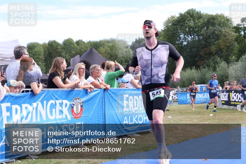31.08.2025 - Elbe Triathlon Hamburg Strokosch-Dieckow http://msf.ph/oto/8651762 31.08.2025 10:56:05 Ziel 545 meine-sportfotos.de