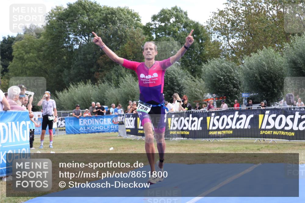 31.08.2025 - Elbe Triathlon Hamburg Strokosch-Dieckow http://msf.ph/oto/8651800 31.08.2025 10:56:42 Ziel 384, 728 meine-sportfotos.de