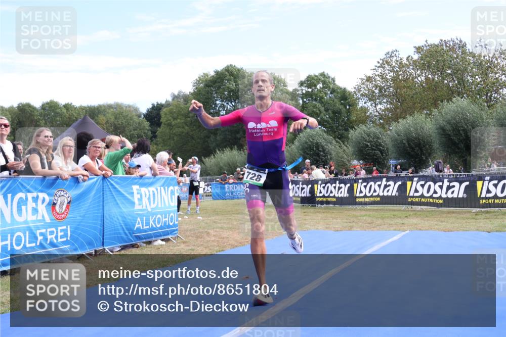 31.08.2025 - Elbe Triathlon Hamburg Strokosch-Dieckow http://msf.ph/oto/8651804 31.08.2025 10:56:43 Ziel 728 meine-sportfotos.de