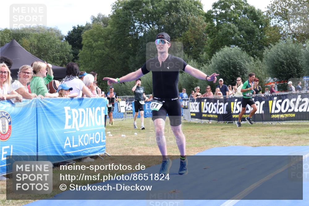 31.08.2025 - Elbe Triathlon Hamburg Strokosch-Dieckow http://msf.ph/oto/8651824 31.08.2025 10:57:26 Ziel 471 meine-sportfotos.de