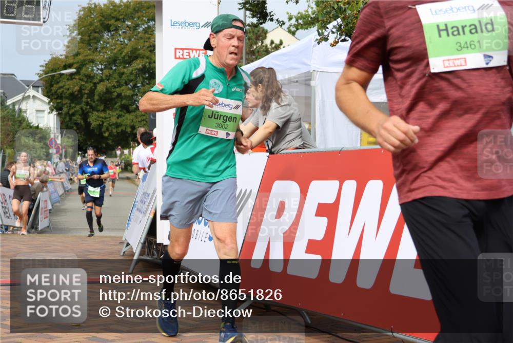 31.08.2025 - 21. Blankeneser Heldenlauf Strokosch-Dieckow http://msf.ph/oto/8651826 31.08.2025 11:12:18 Ziel 3002, 3216, 3461 meine-sportfotos.de