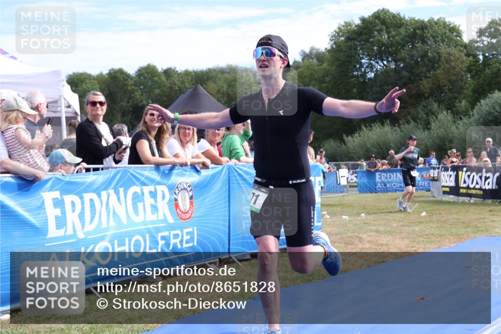 31.08.2025 - Elbe Triathlon Hamburg Strokosch-Dieckow http://msf.ph/oto/8651828 31.08.2025 10:57:27 Ziel 471 meine-sportfotos.de