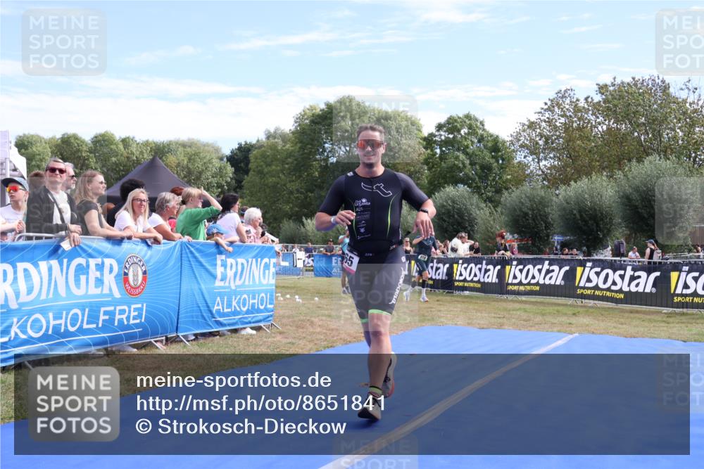 31.08.2025 - Elbe Triathlon Hamburg Strokosch-Dieckow http://msf.ph/oto/8651841 31.08.2025 10:57:57 Ziel 365 meine-sportfotos.de