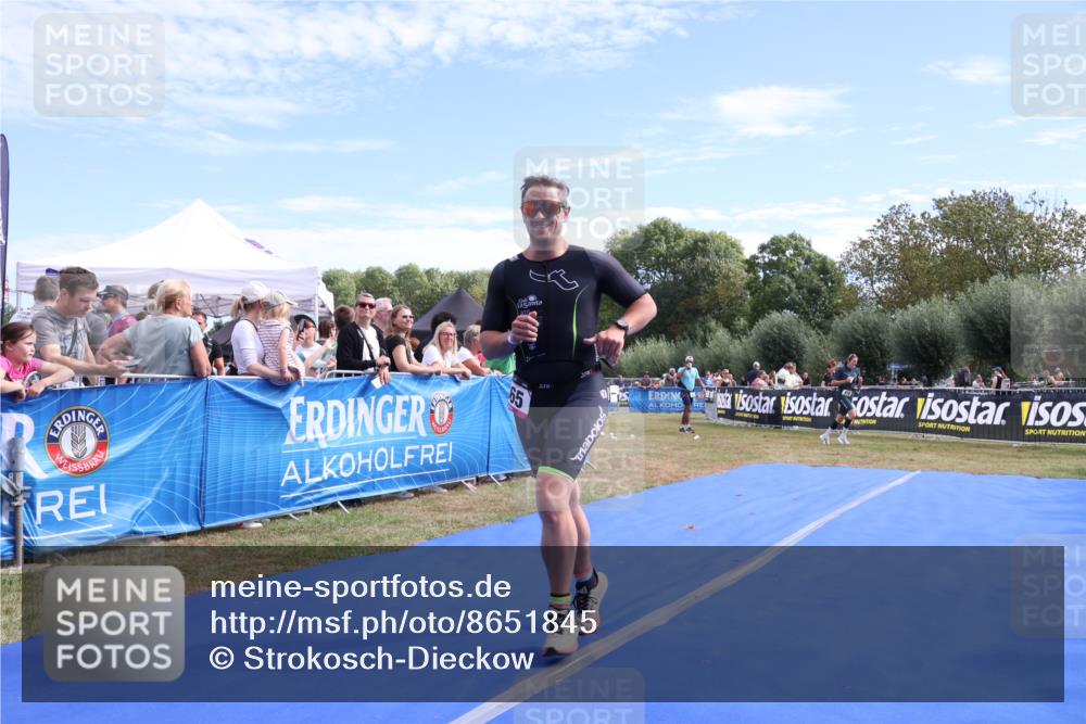31.08.2025 - Elbe Triathlon Hamburg Strokosch-Dieckow http://msf.ph/oto/8651845 31.08.2025 10:57:58 Ziel 365 meine-sportfotos.de