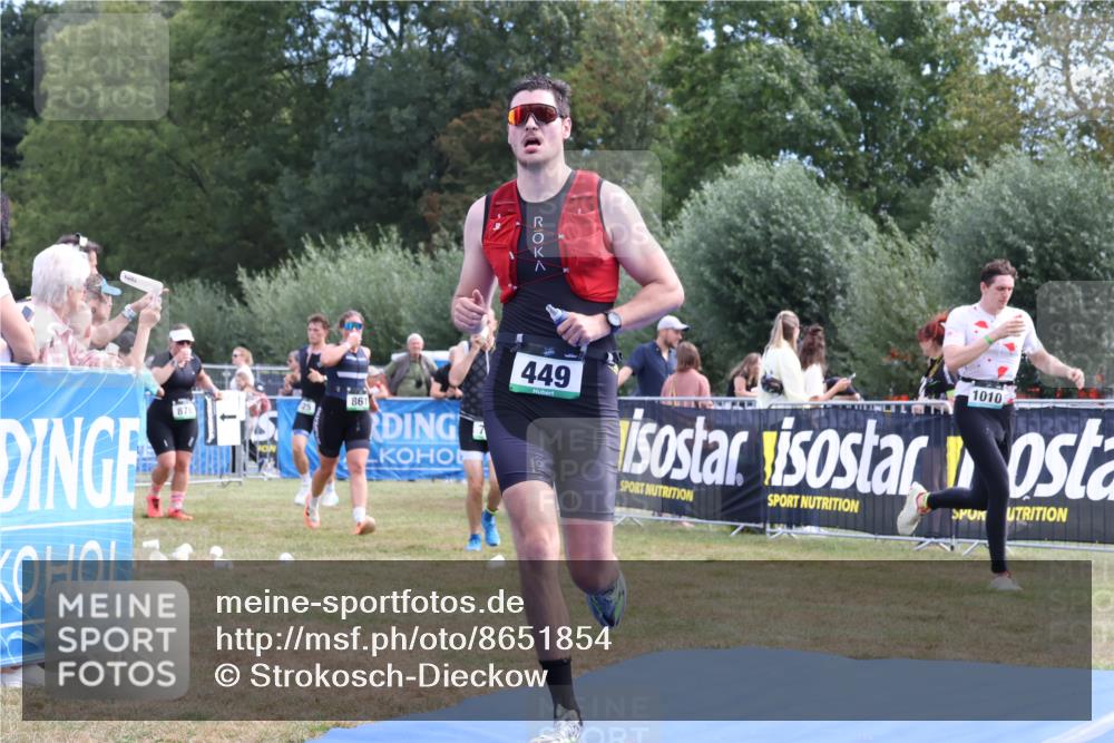 31.08.2025 - Elbe Triathlon Hamburg Strokosch-Dieckow http://msf.ph/oto/8651854 31.08.2025 10:58:30 Ziel 449 meine-sportfotos.de