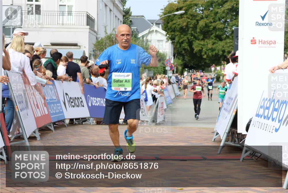 31.08.2025 - 21. Blankeneser Heldenlauf Strokosch-Dieckow http://msf.ph/oto/8651876 31.08.2025 11:12:08 Ziel 3405, 3006, 3408 meine-sportfotos.de