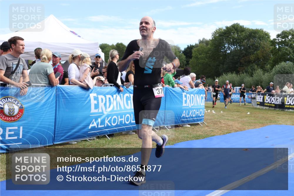 31.08.2025 - Elbe Triathlon Hamburg Strokosch-Dieckow http://msf.ph/oto/8651877 31.08.2025 10:59:06 Ziel 310, 379, 656 meine-sportfotos.de