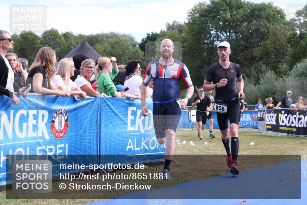 31.08.2025 - Elbe Triathlon Hamburg Strokosch-Dieckow http://msf.ph/oto/8651881 31.08.2025 10:59:10 Ziel 310, 379, 489, 656 meine-sportfotos.de