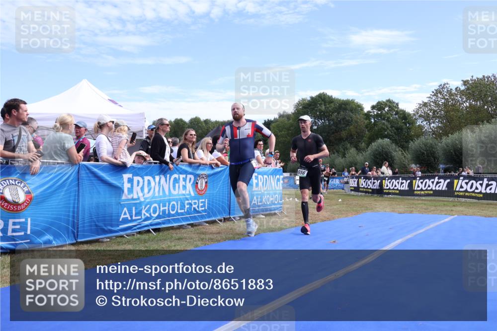 31.08.2025 - Elbe Triathlon Hamburg Strokosch-Dieckow http://msf.ph/oto/8651883 31.08.2025 10:59:10 Ziel 310, 379, 489, 656 meine-sportfotos.de