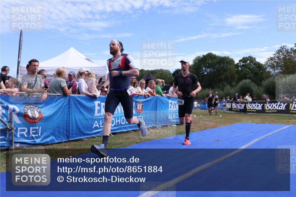 31.08.2025 - Elbe Triathlon Hamburg Strokosch-Dieckow http://msf.ph/oto/8651884 31.08.2025 10:59:11 Ziel 310, 379, 489, 656 meine-sportfotos.de