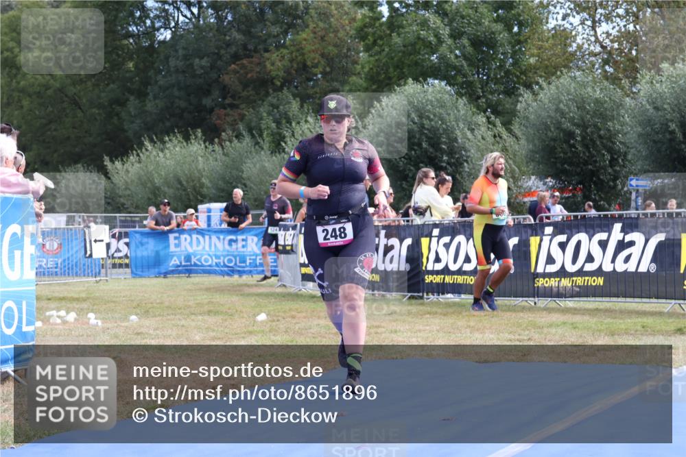 31.08.2025 - Elbe Triathlon Hamburg Strokosch-Dieckow http://msf.ph/oto/8651896 31.08.2025 10:59:32 Ziel 248 meine-sportfotos.de