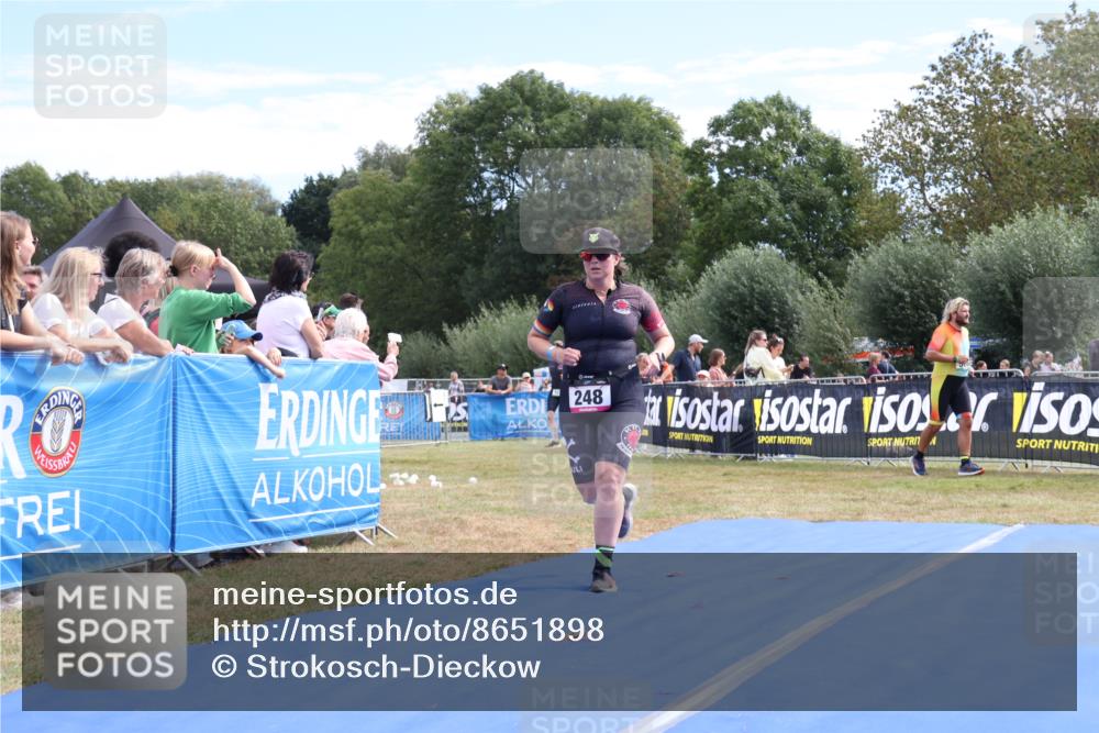 31.08.2025 - Elbe Triathlon Hamburg Strokosch-Dieckow http://msf.ph/oto/8651898 31.08.2025 10:59:33 Ziel 248 meine-sportfotos.de