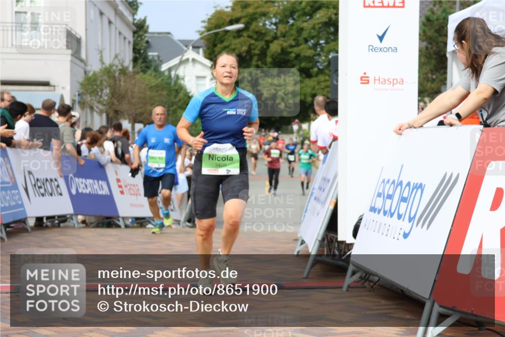31.08.2025 - 21. Blankeneser Heldenlauf Strokosch-Dieckow http://msf.ph/oto/8651900 31.08.2025 11:12:05 Ziel 3405, 3102, 3006, 3408 meine-sportfotos.de
